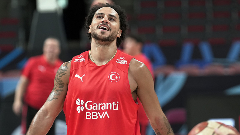 Shane Larkin: Madalya kazanma şansımızın çok yüksek olduğunu düşünüyorum