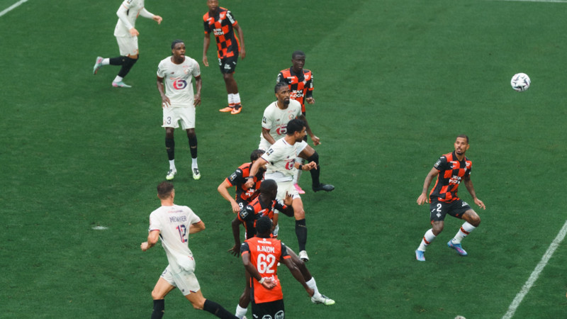 Berke Özer asist yaptı, Lille çok farklı kazandı