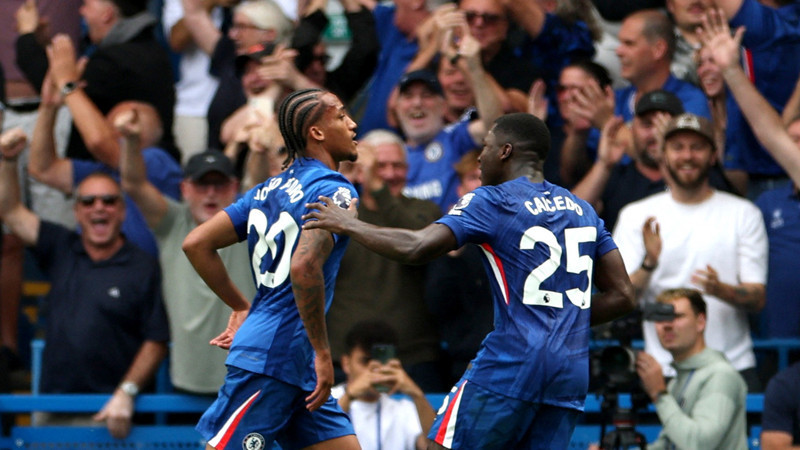Chelsea, Londra derbisinde Fulham'ı 2-0 mağlup etti