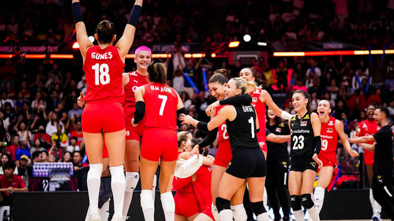 CANLI ANLATIM | Türkiye-İtalya (FIVB Kadınlar Dünya Şampiyonası Final)