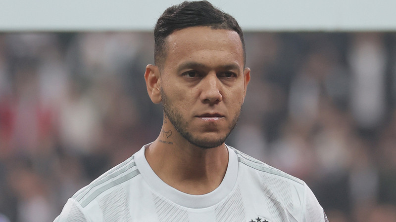 Josef, Beşiktaş'ta görev almayacağını açıkladı: Yakında geri dönüp desteğimi vereceğim