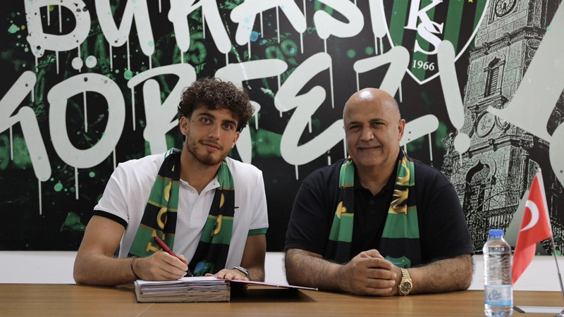 Kocaelispor, Parma'dan Macar stoper Botond Balogh'u kiraladı