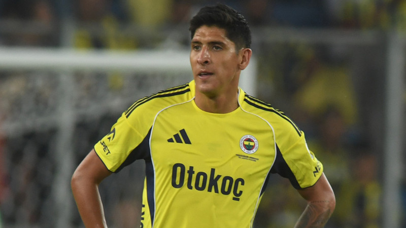 Fenerbahçe'de Edson Alvarez sakatlandı Amrabat Real Betis'e yollandı