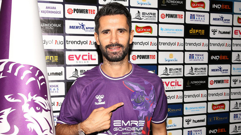 Alper Potuk'un yeni takımı şaşırttı! TFF 1. Lig ekibine imza attı