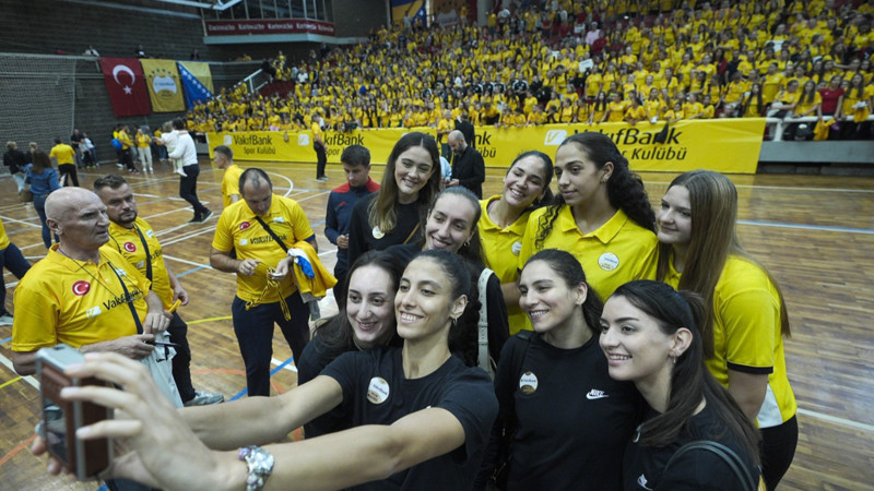 VakıfBank, Bosna Hersek'te 38 voleybol okuluyla iş birliği anlaşması yaptı