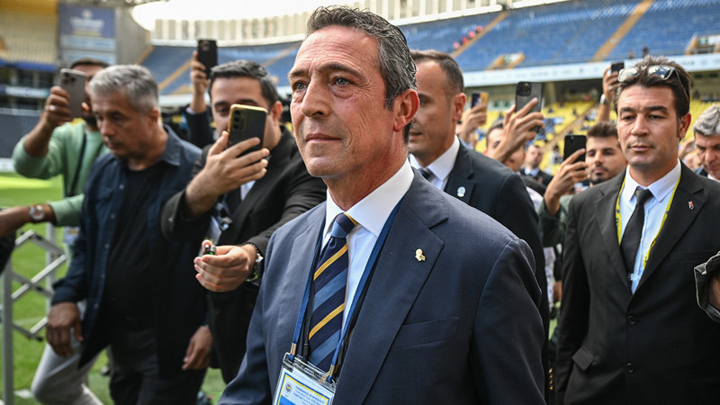 Fenerbahçe Başkanı Ali Koç ve yönetimi mali ve idari açıdan ibra edildi