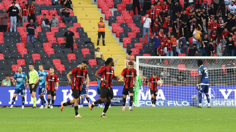 Gaziantep FK'nin Süper Lig'deki yenilmezlik serisi 5 maça çıktı