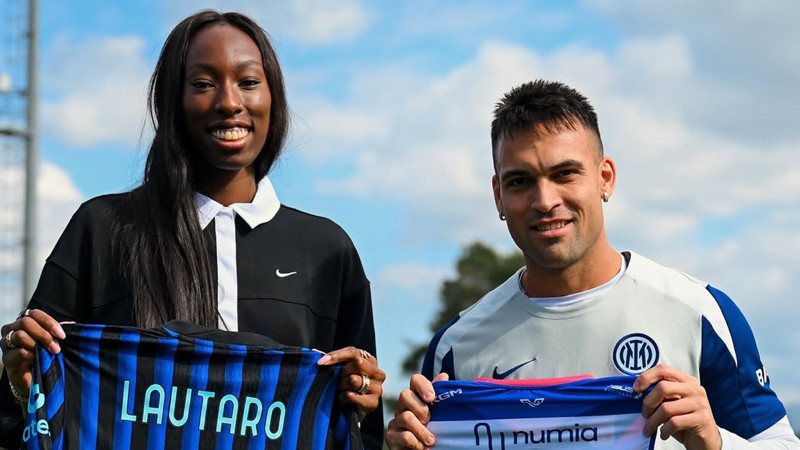 Paola Egonu ve Lautaro Martinez formaları değişti