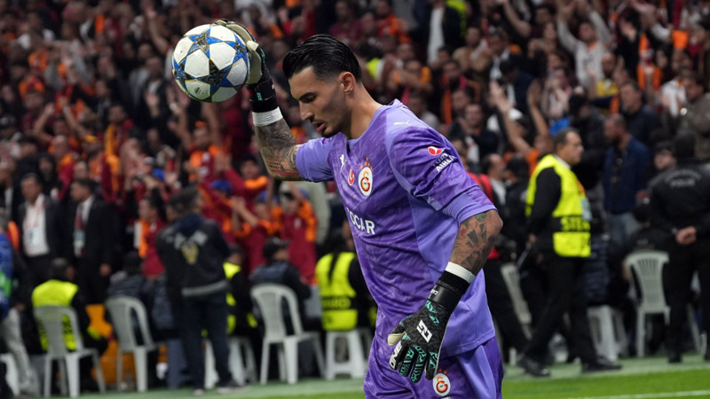 Uğurcan Çakır hepsine kafa tuttu! Taffarel, Mondragon ve Muslera...
