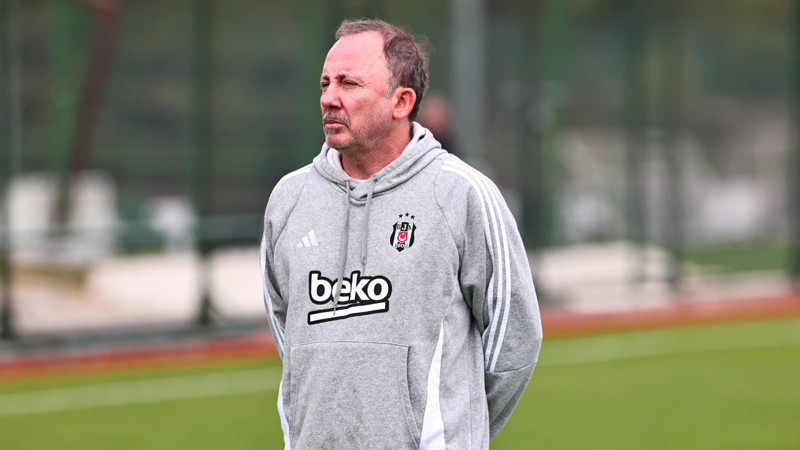 Sergen Yalçın'dan futbolcularına psikolojik terapi