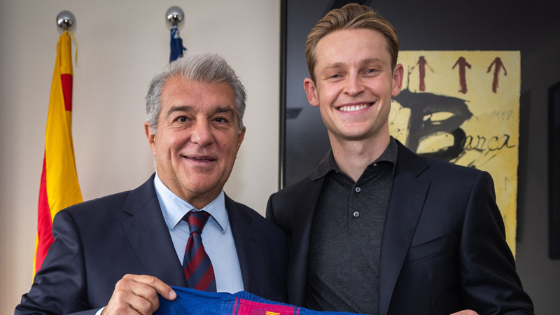 Barcelona, Frenkie de Jong'un sözleşmesini 2029'a kadar uzattı