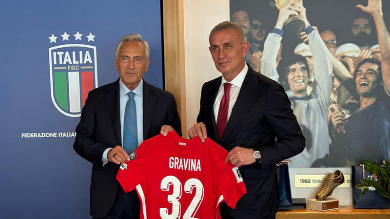 İtalya'ya giden Hacıosmanoğlu'ndan Gravina'ya ziyaret