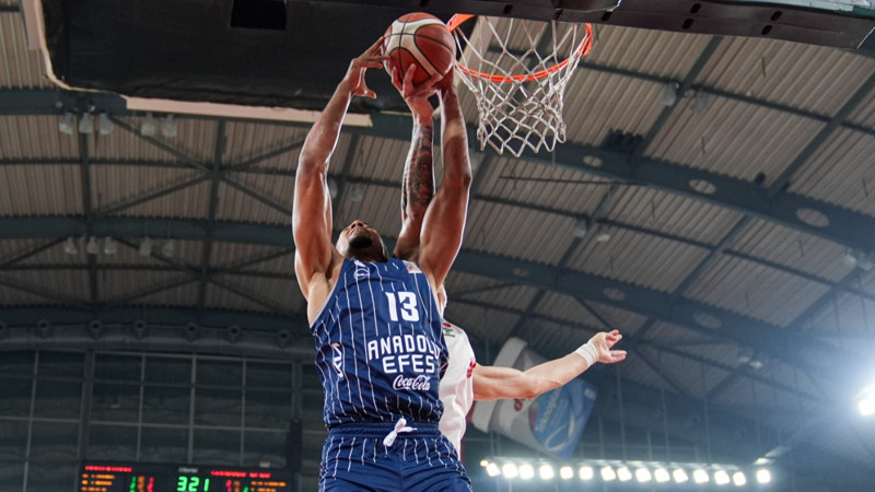 Anadolu Efes, Basketbol Süper Ligi'nde 4'te 4 yaptı