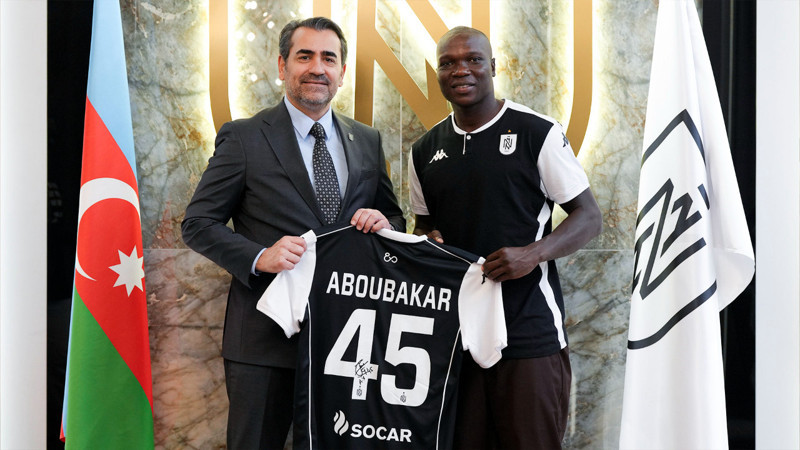 Vincent Aboubakar, Azerbaycan'da imzayı attı