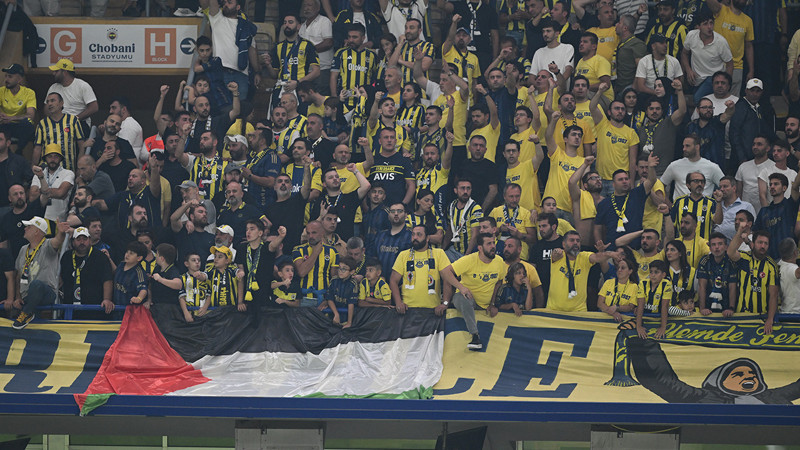 Fenerbahçe, Stuttgart maçını taraftar kazanacak!