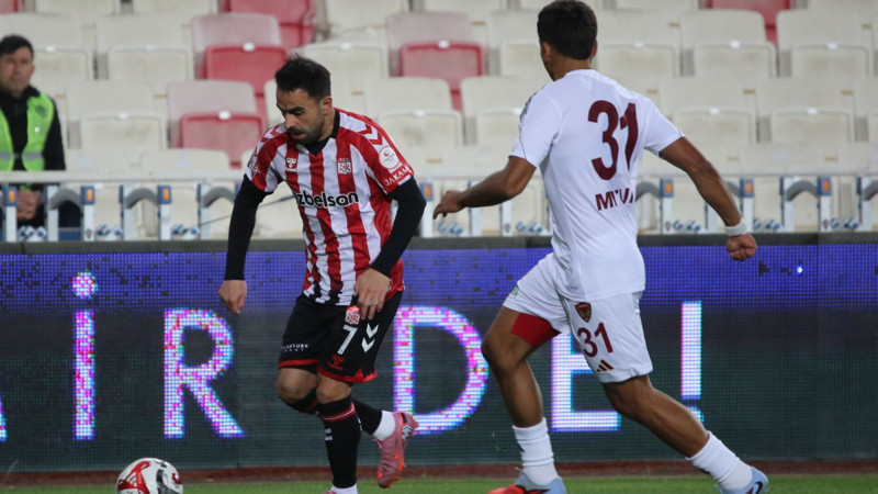 Sivasspor, uzatmalarda 1 puanı kurtardı