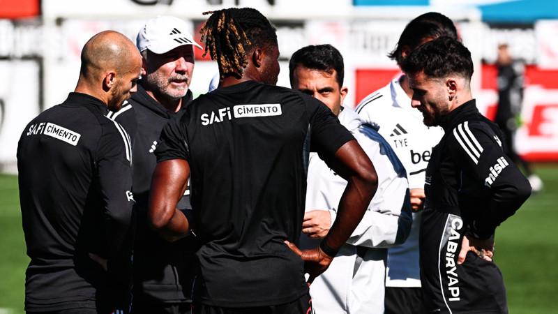 Beşiktaş'ın Fenerbahçe derbisindeki 11'i belli oldu