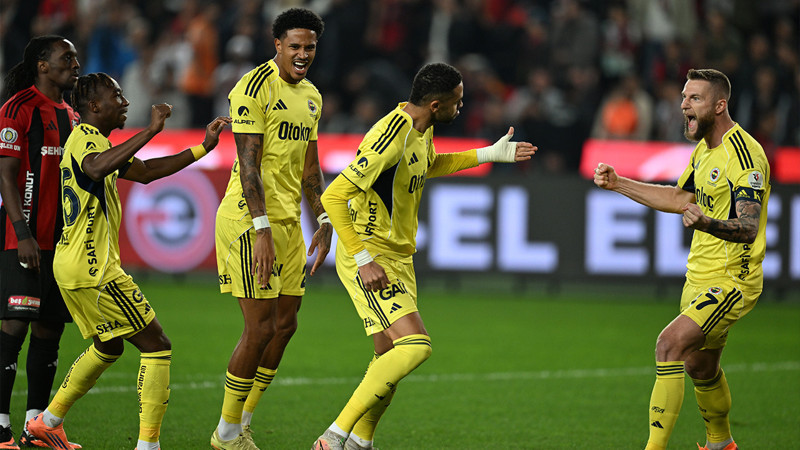 Fenerbahçe taraftarlarından tepki gören En Nesyri, Tedesco'nun gelişiyle çıkışa geçti