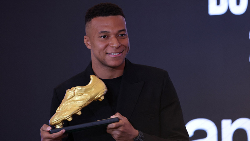 Kylian Mbappe "Avrupa Altın Ayakkabı" ödülünü aldı