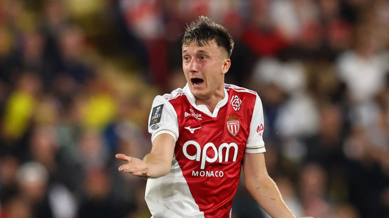 Galatasaray'ın rakibi Monaco sahasında Paris'e yenildi