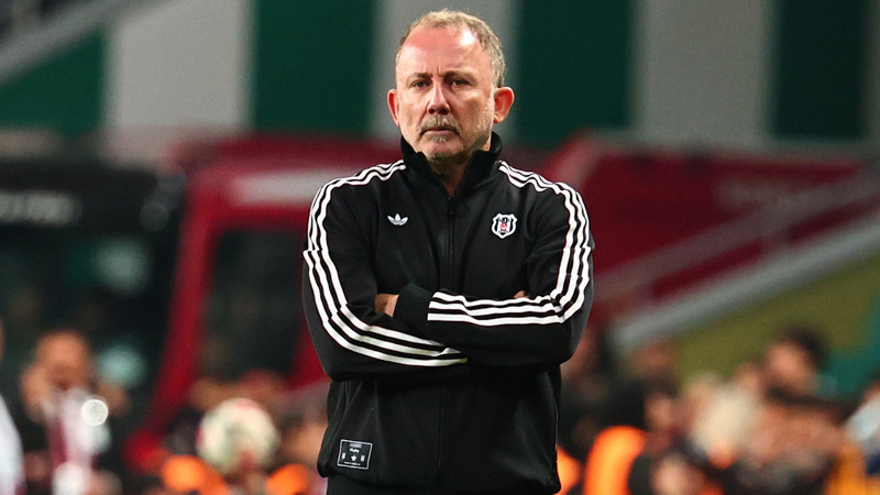 Sergen Yalçın'dan Fenerbahçe derbisi öncesi Rafa Silva sözleri