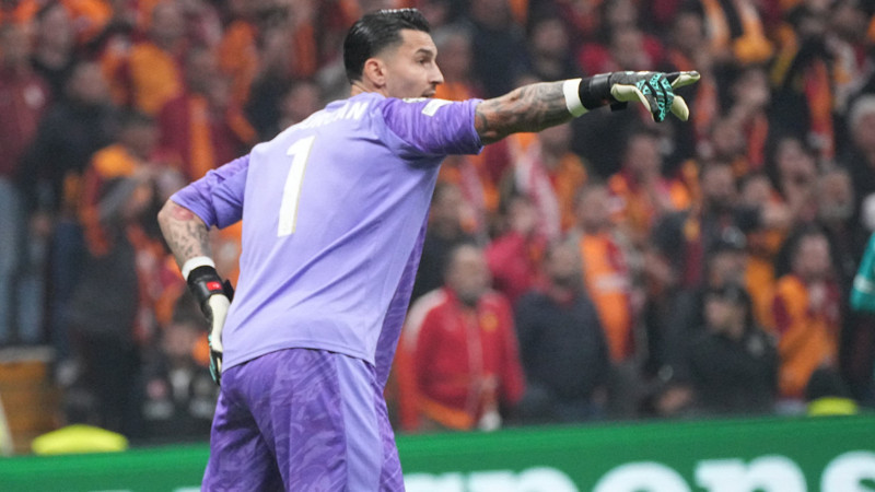 Galatasaray'da 'iyi ki Uğurcan Çakır'ı almışız' sesleri!