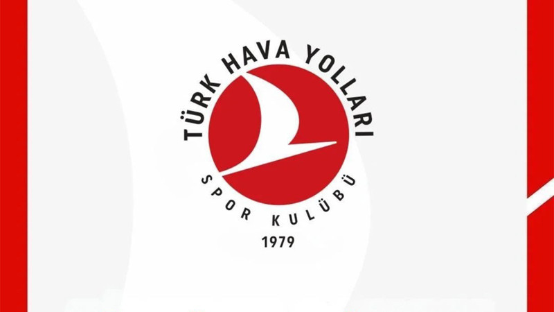 Türk Hava Yolları Kadın Voleybol Takımı'nda başantrenör Saim Pakkan ile yollar ayrıldı