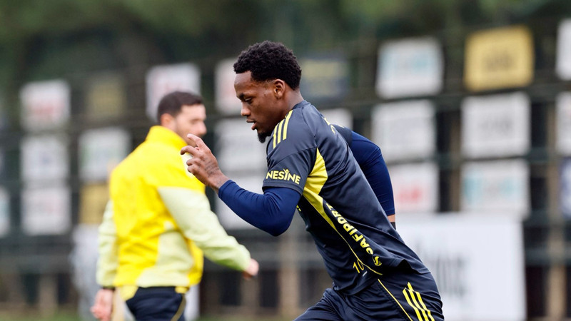 Fenerbahçe günü çift idmanla bitirdi