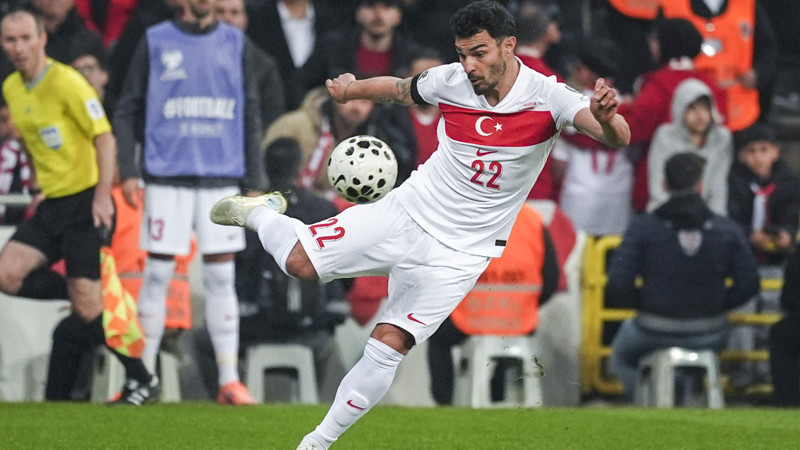 Kaan Ayhan sakatlık geçirdi