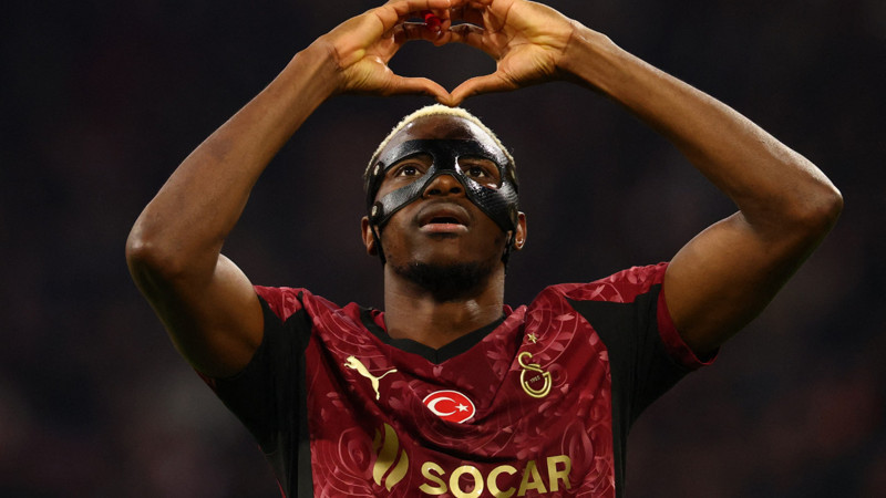 Osimhen'in kapsamlı kontrolleri İstanbul'da yapılacak