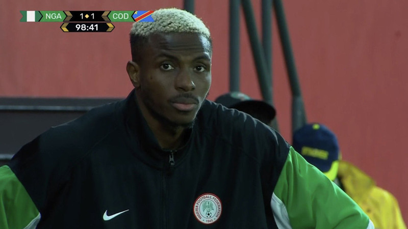 Victor Osimhen sakatlandı! Gözyaşlarına boğuldu