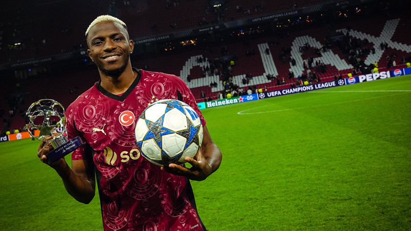 Victor Osimhen'den Fenerbahçe derbisi sözleri: "Sahada olmam gerekli"