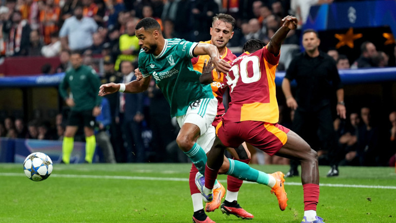 Wilfried Singo: Okan Buruk benimle İtalyanca konuştu ve Galatasaray'a gelmem için projelerini anlattı