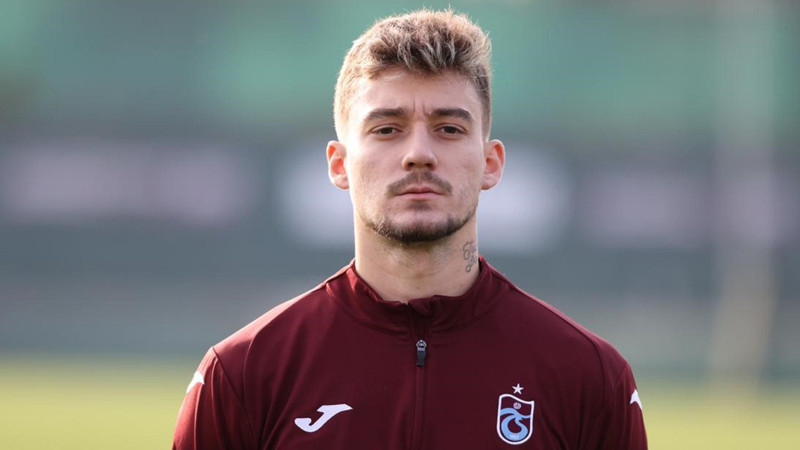 Ernest Muçi: "Trabzonspor'da devam etmek isterim"