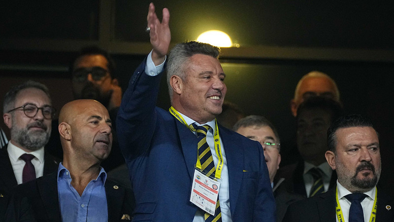 Fenerbahçe yönetiminden Galatasaray derbisi için flaş karar! Futbolculara bildirildi