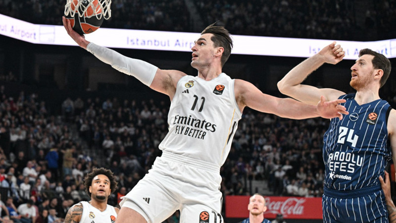 Anadolu Efes, sahasında Real Madrid'e yenildi