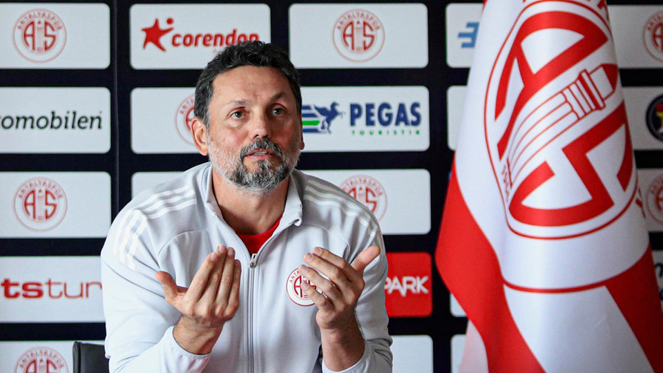 Erol Bulut'tan "kulüp içindeki taktik bilgilerin sızdırıldığı" iddialarına ilişkin yeni açıklama