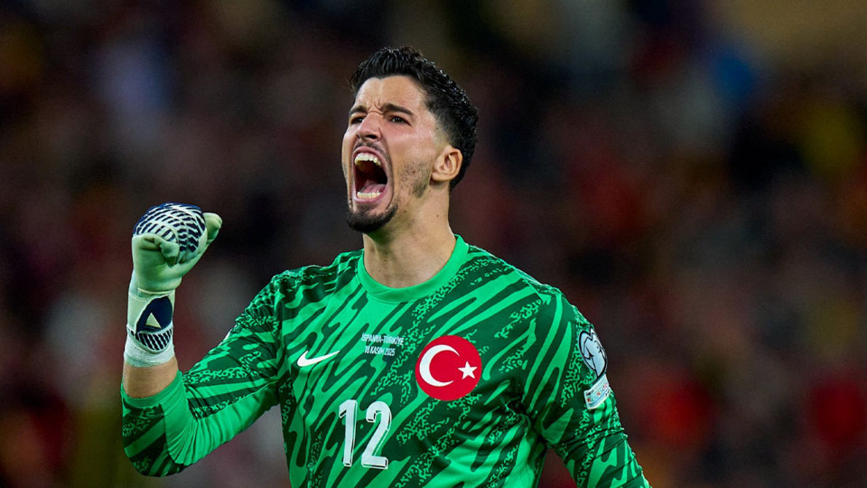 Altay Bayındır: Kimin oynadığının önemi yok