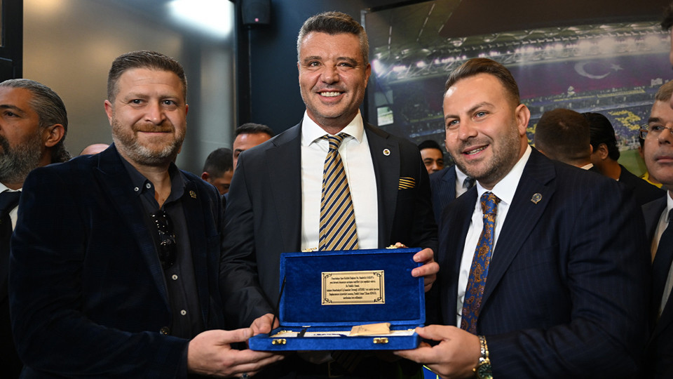 Sadettin Saran: Fenerbahçe'nin büyüklüğü sizin gibi dernekler sayesinde oluyor