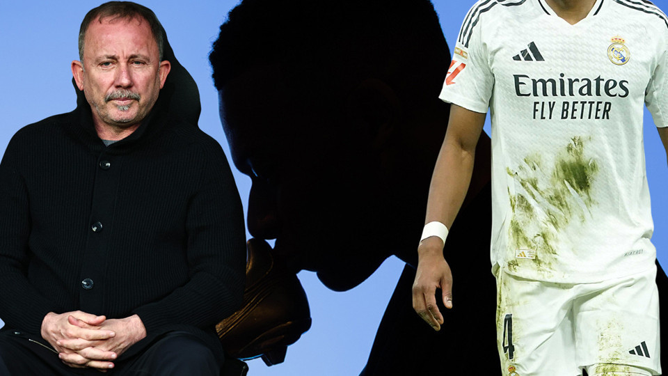 Beşiktaş 10 kez yılın futbolcusu olan sol bek/stoper için görüşmelere başladı