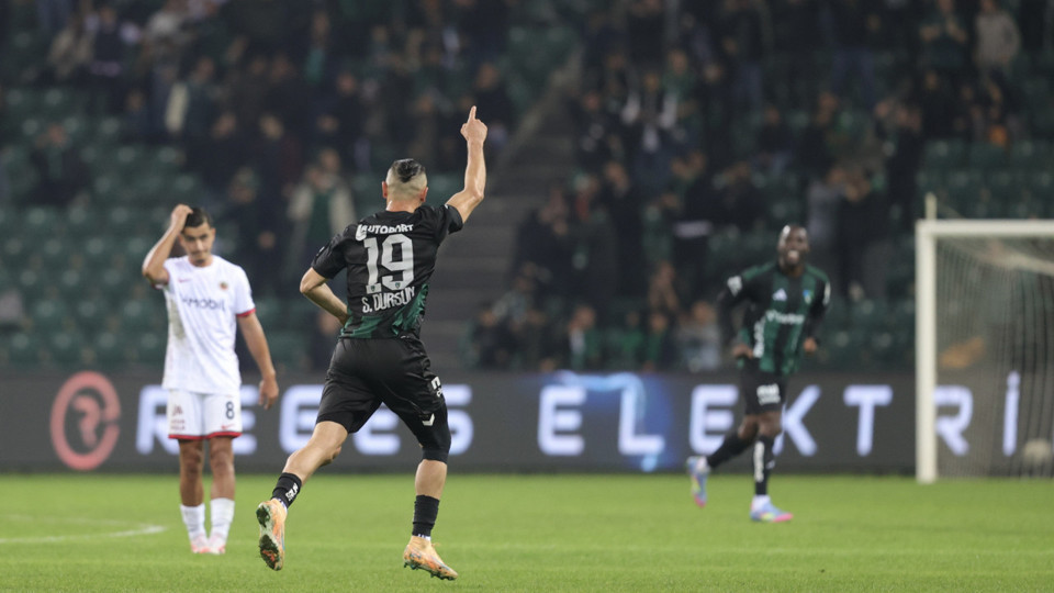 Kocaelispor, Serdar Dursun'la güldü