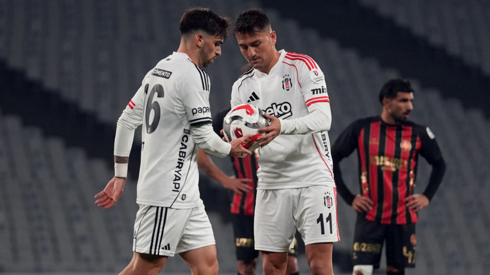 Fenerbahçe gönderdiğine bin pişman! Cengiz Ünder geri döndü