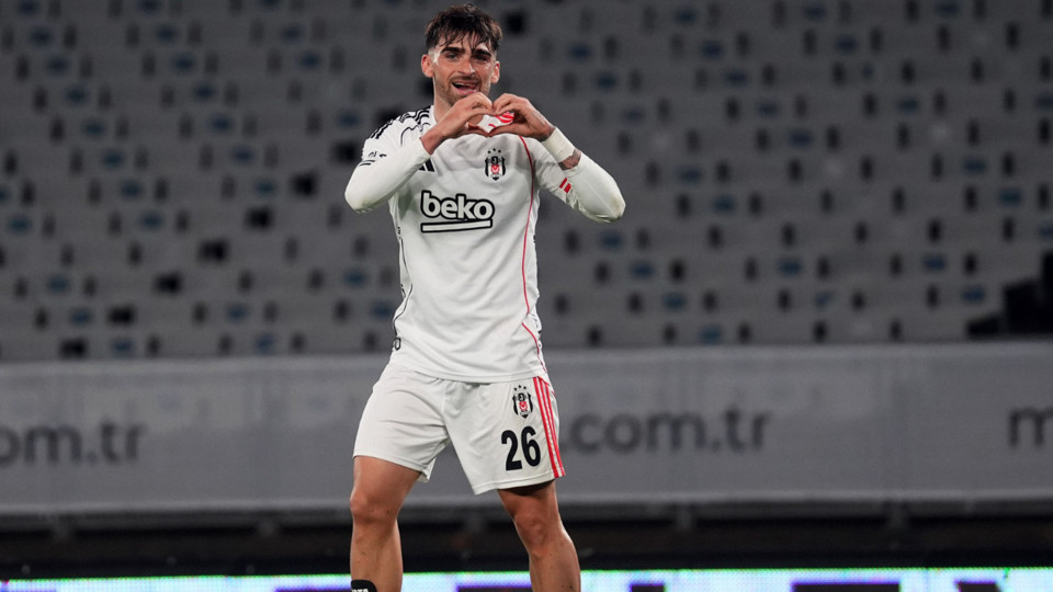 Önce Beşiktaş'ta kendisini ispatlayacak sonra Portekiz Milli Takımı'na gidecek