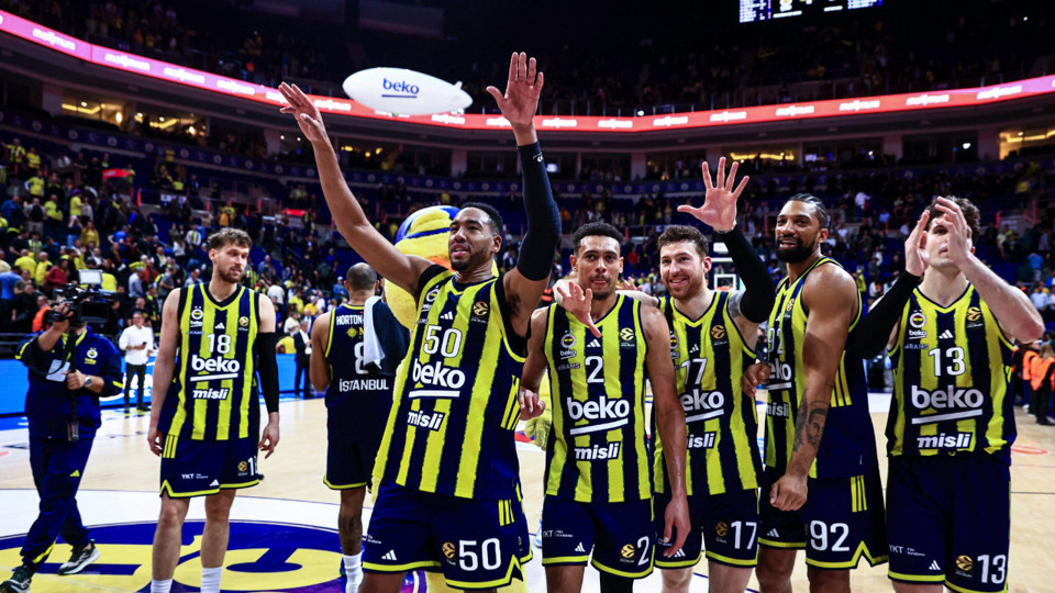 Olympiakos - Fenerbahçe Beko maçı ertelendi